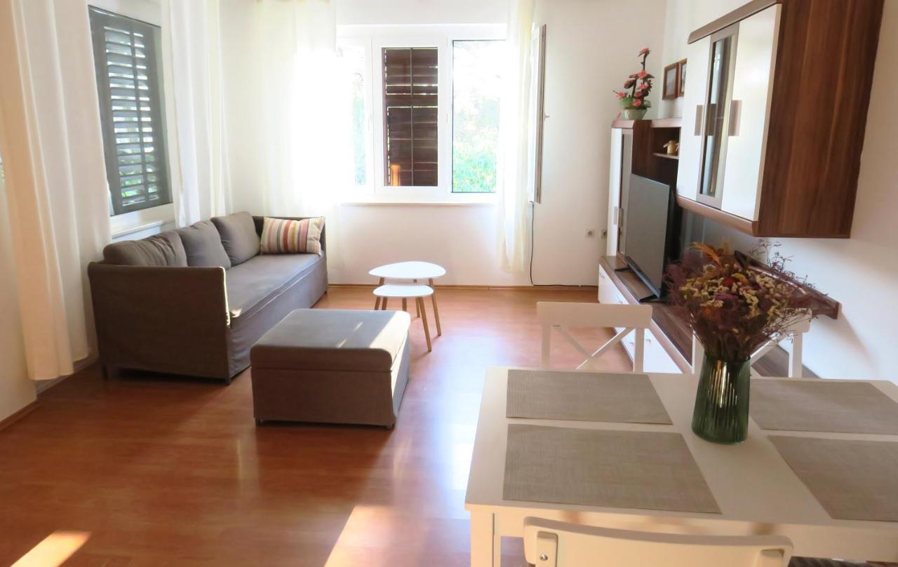 Elda Apartment Pula Exterior photo
